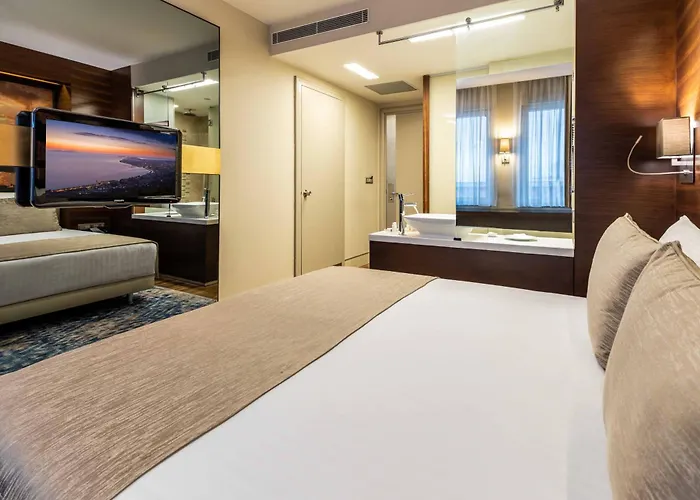 Levni & - Special Category Стамбул